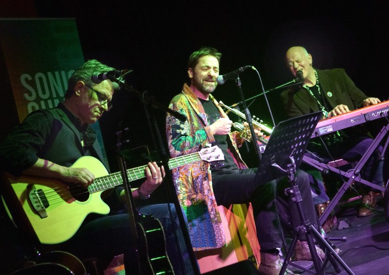 No Hit Wonders Mumbo Jumbo 1 Copyright Graham Munn (1)