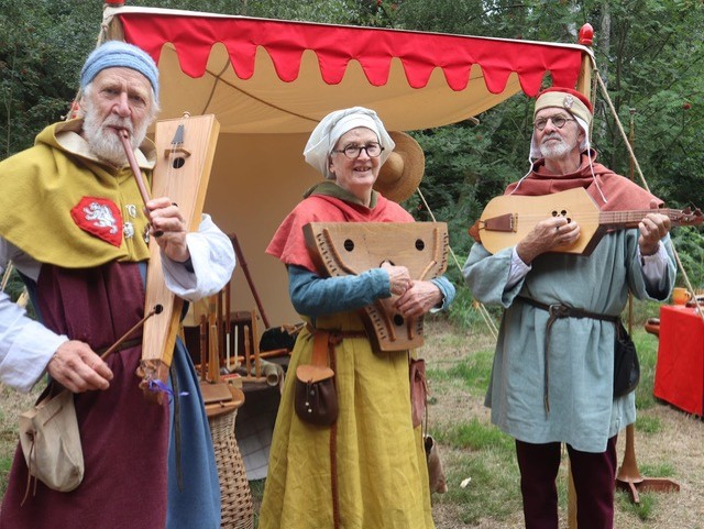 Musicians Strike Up!